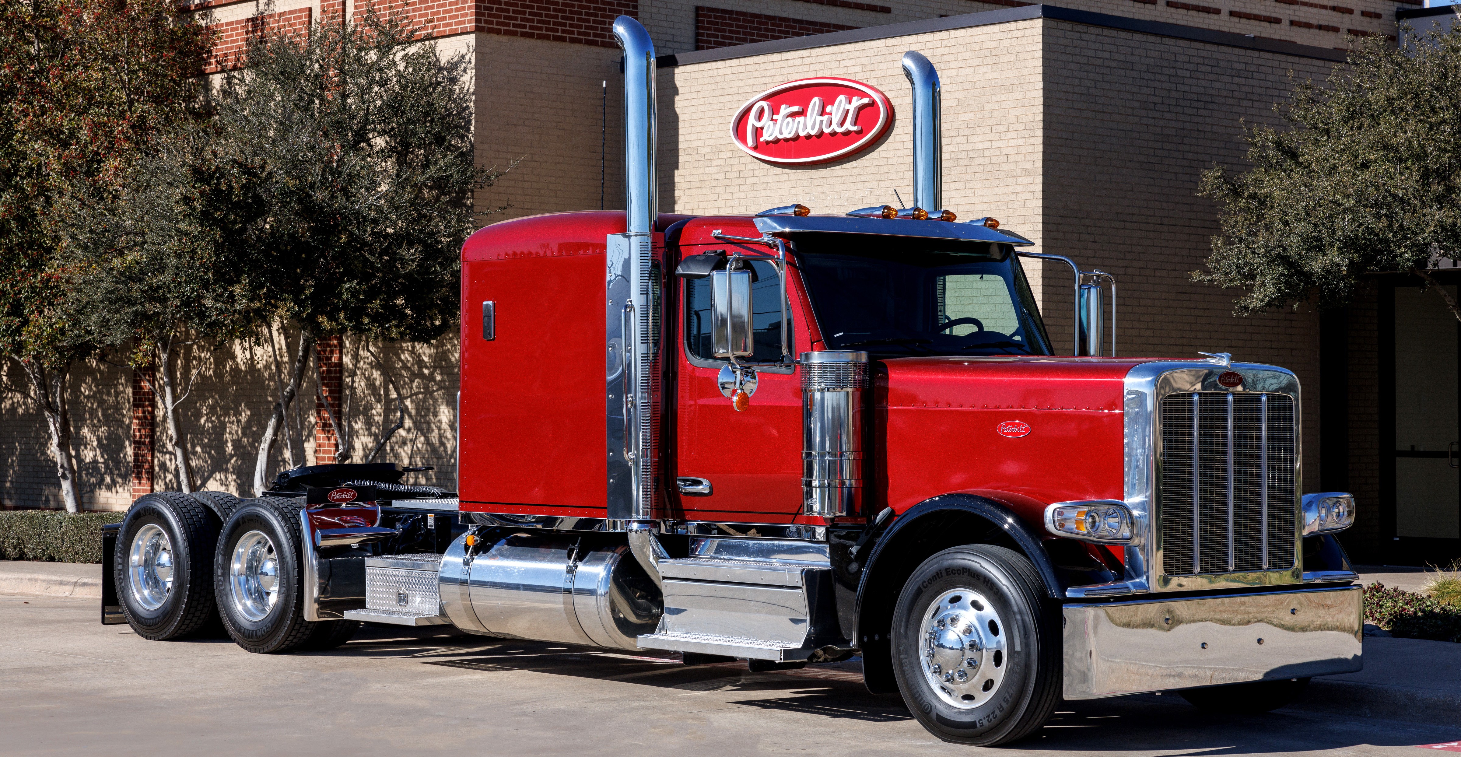 Peterbilt 589